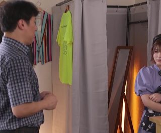 Hiếp cô em nhân viên